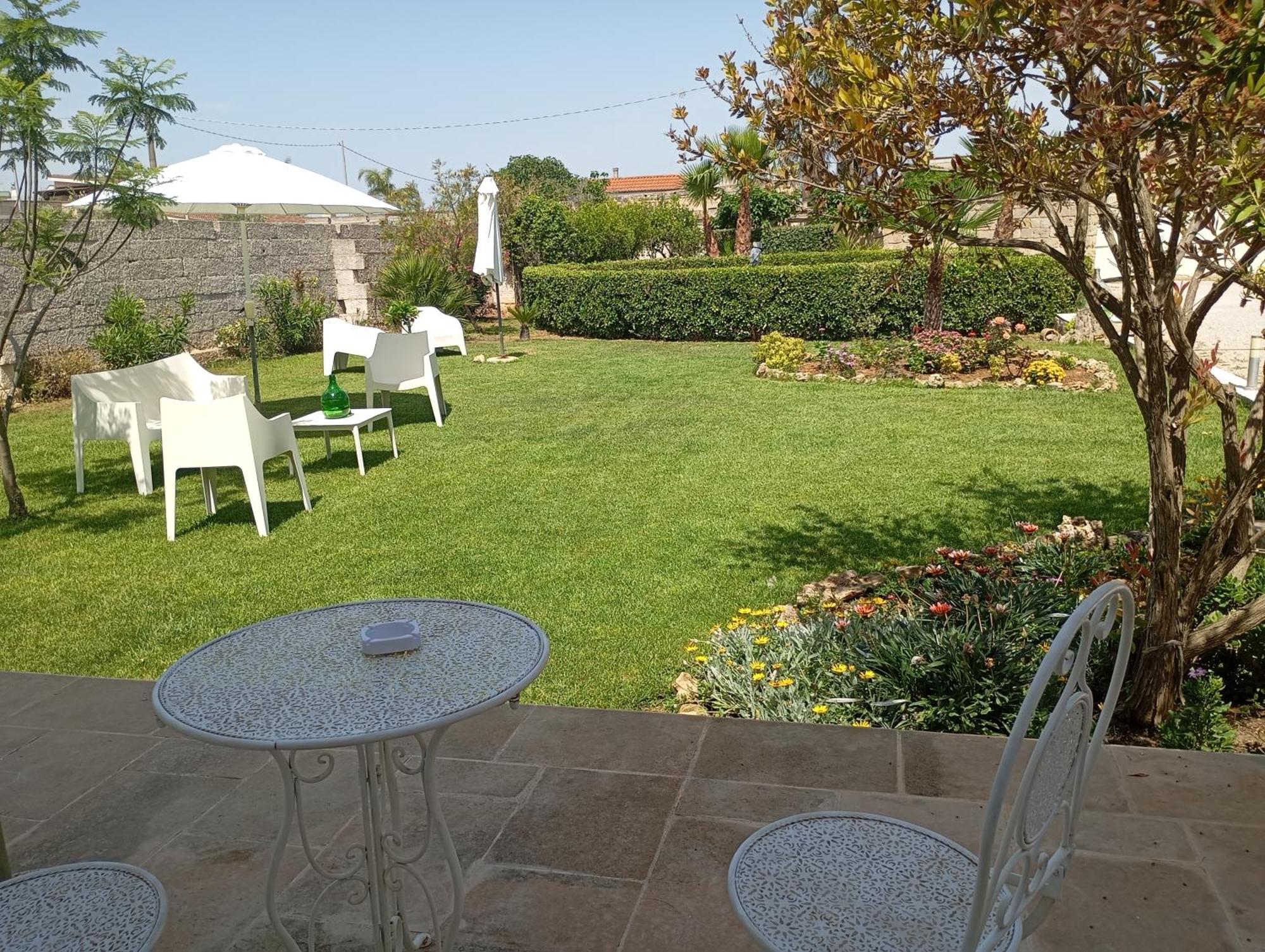 Li Curti B&B Melissano Kültér fotó