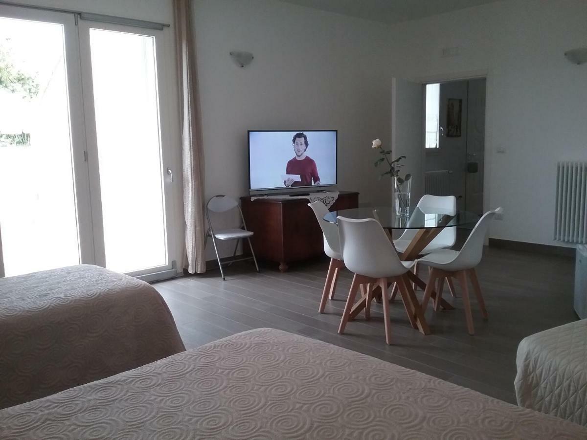 Li Curti B&B Melissano Kültér fotó